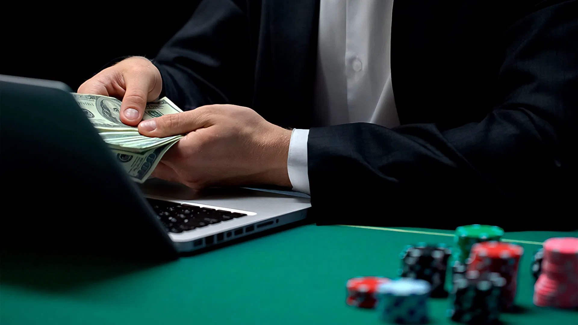 Manitoba Pursues Court Order to Prevent Offshore Gambling Site Bodog