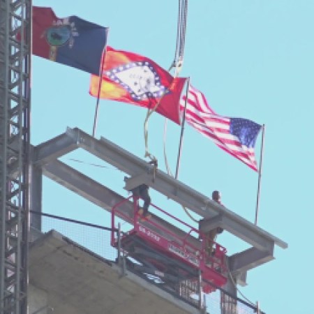 Saracen Casino Resort in Pine Bluff Celebrates Topping Off Ceremony