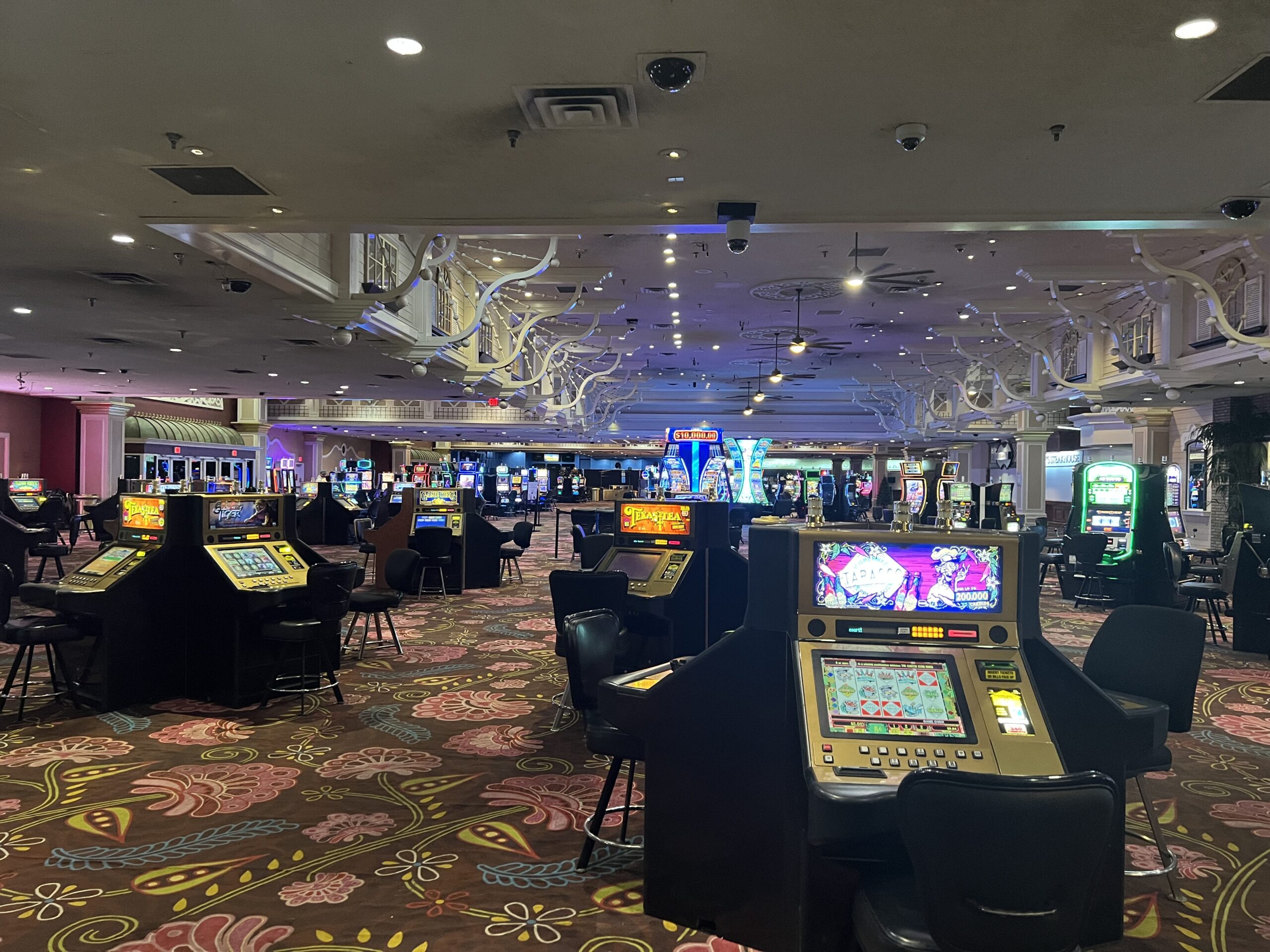 As Primm Loses Its Vibrancy, Casino Operator Seeks Ways to Revitalize the Town