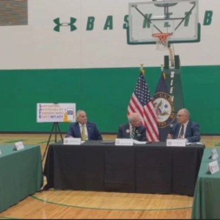 Concerns Over Sports Betting Addressed at Siena College Athletic Roundtable