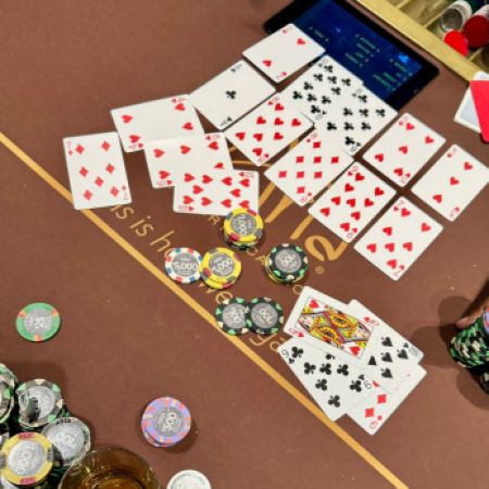 Poker Pro Achieves Back-to-Back Straight Flushes in a Single Hand