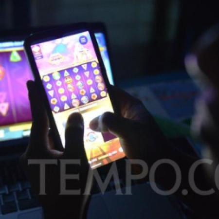 Prabowo Identifies Online Gambling, Drug Abuse, and Corruption as Key Threats to Indonesia