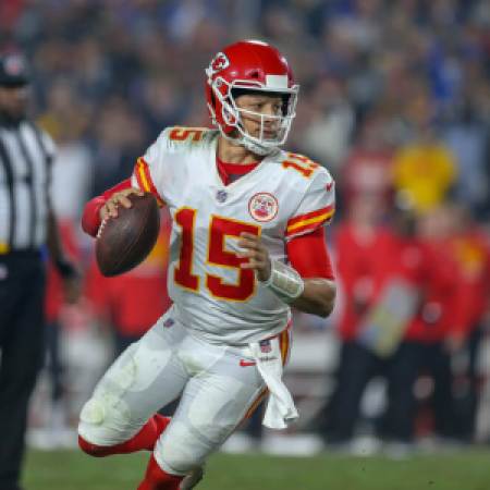 2024-25 NFL MVP Probabilities Dashboard