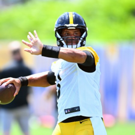 Jets vs. Steelers Odds and Top Predictions: Pittsburgh Entering as Minor Underdog on Sunday Night Football