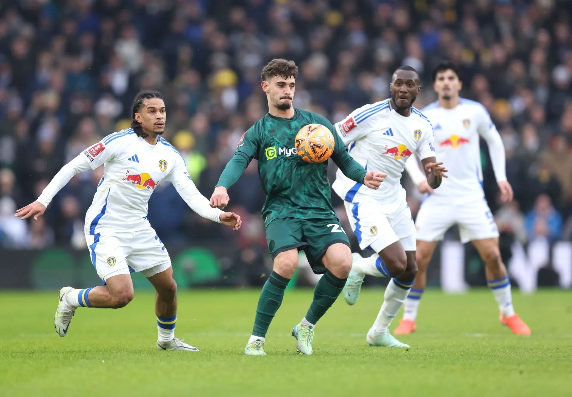 Leeds United vs. Millwall: Match Prediction and Betting Insights