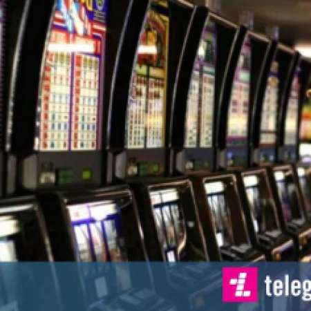 Police Arrests 10 Gamblers and Bar Owner in Pristina – Telegrafi