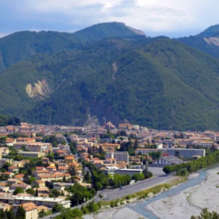 France: Golden Palace Group Announces New Casino Development in Digne-les-Bains, Set to Open in 2027
